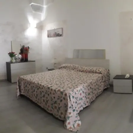 La Maison De Chantal 베글리에